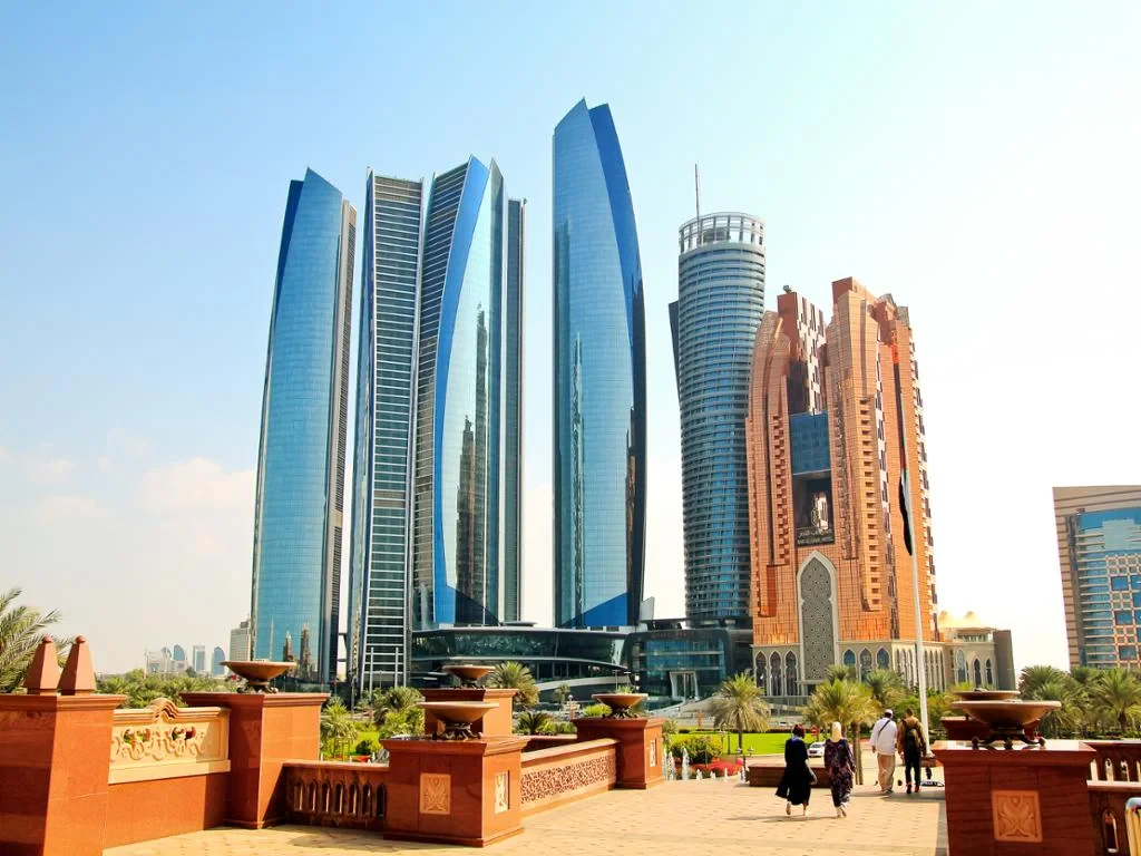 Abu Dhabi Full-Day Tour with Sheikh Zayed Mosque, Qasr Al Watan and Etihad Towers Observation Deck - Photo 15