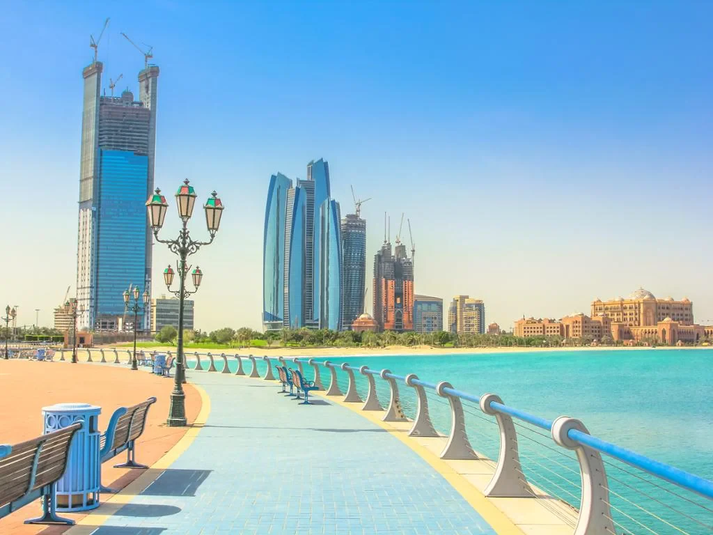 Abu Dhabi Full-Day Tour with Sheikh Zayed Mosque, Qasr Al Watan and Etihad Towers Observation Deck - Photo 4
