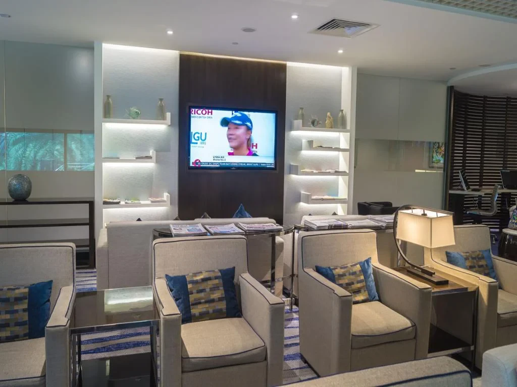 Airport Ambassador Transit Lounge (Airside) - Photo 8