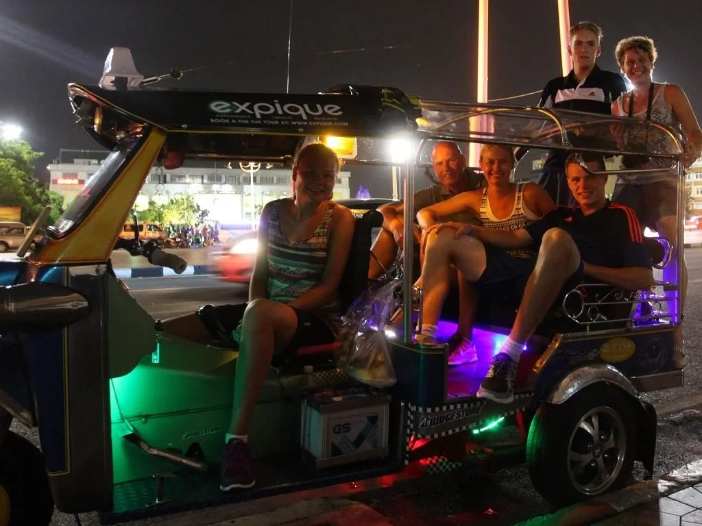 Bangkok Night Light Tuk Tuk Tour - Photo 5