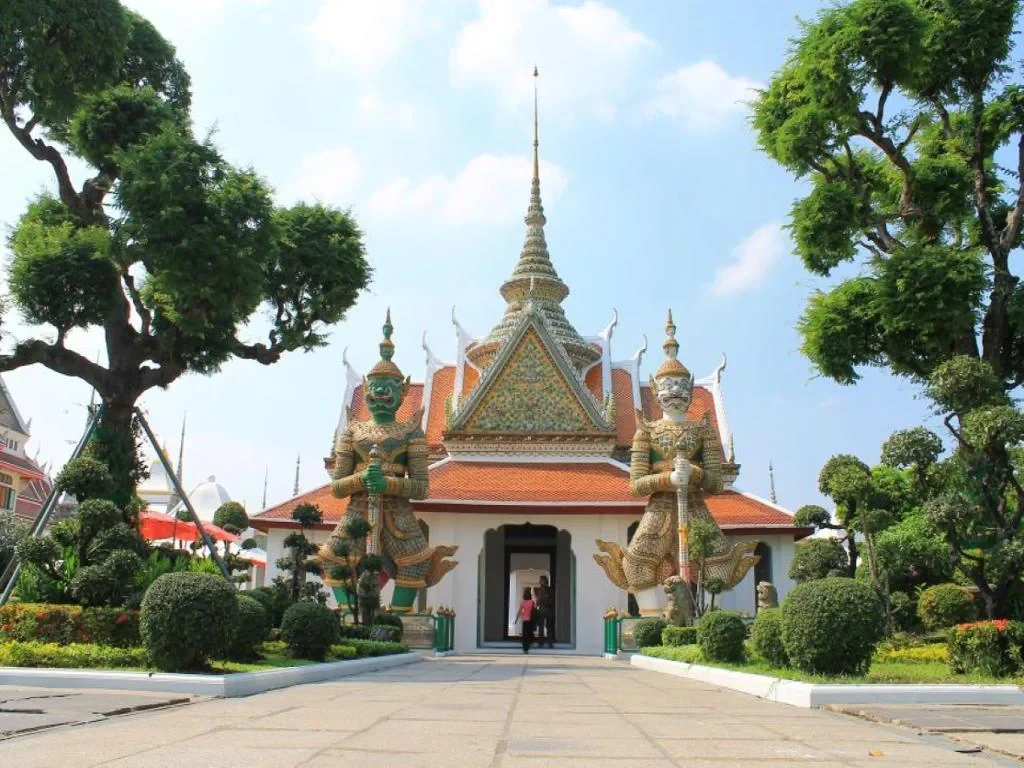 Best of Bangkok: Grand Palace, Wat Pho, Wat Arun and Canal Tour with Lunch - Photo 5