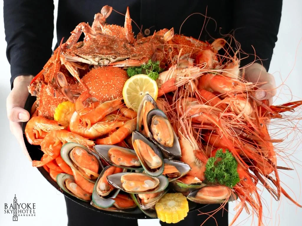 Dine at Baiyoke Sky - Photo 3