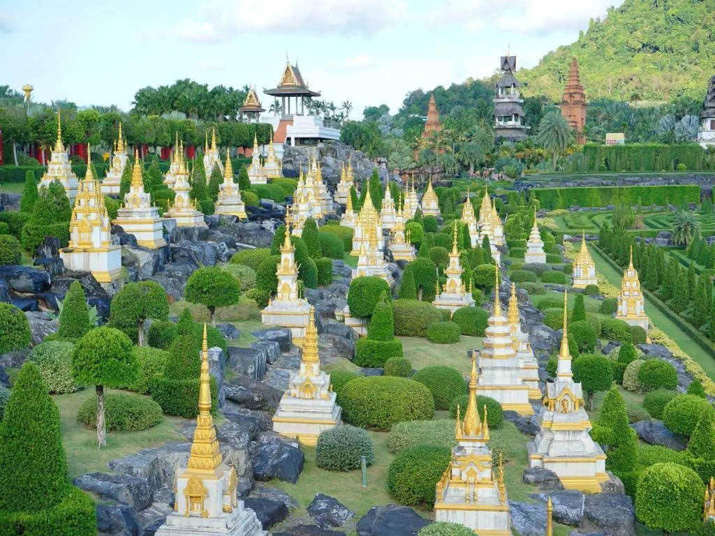 Discover Pattaya - Private Care Hire with Chauffeur