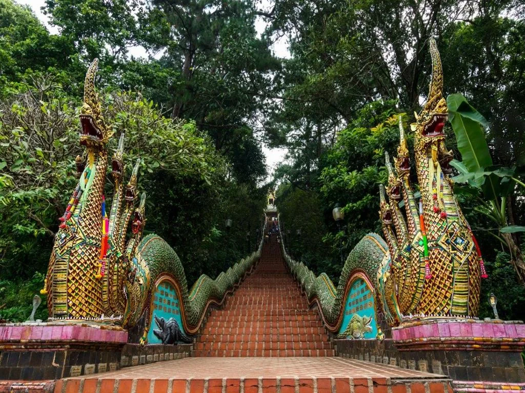 Doi Suthep and Wat Pha Lat at Sunrise – Half Day Tour - Photo 3