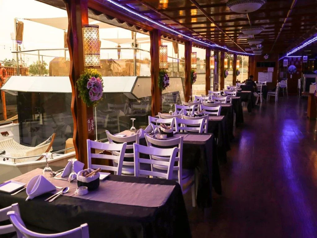 Dubai Marina Sunset Dinner Cruise - Photo 4