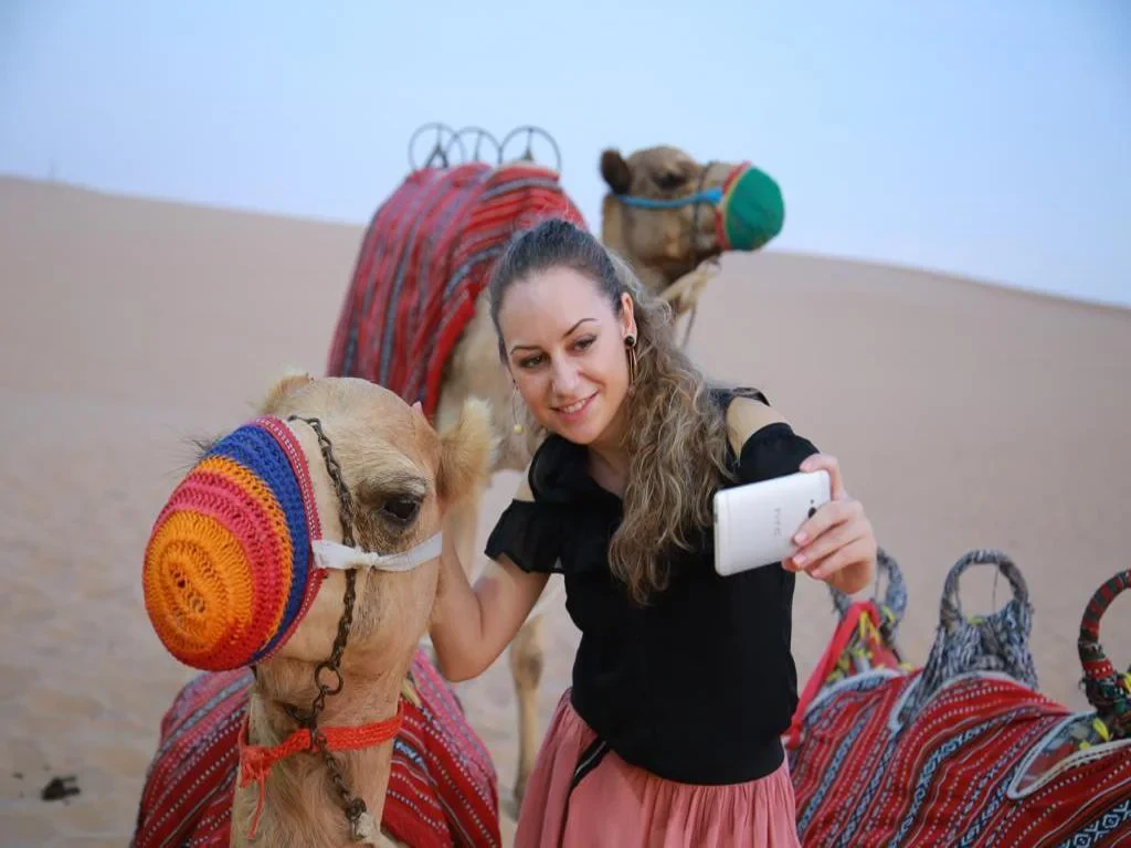 Emirati Desert Tour with Private Photoshoot - Photo 5