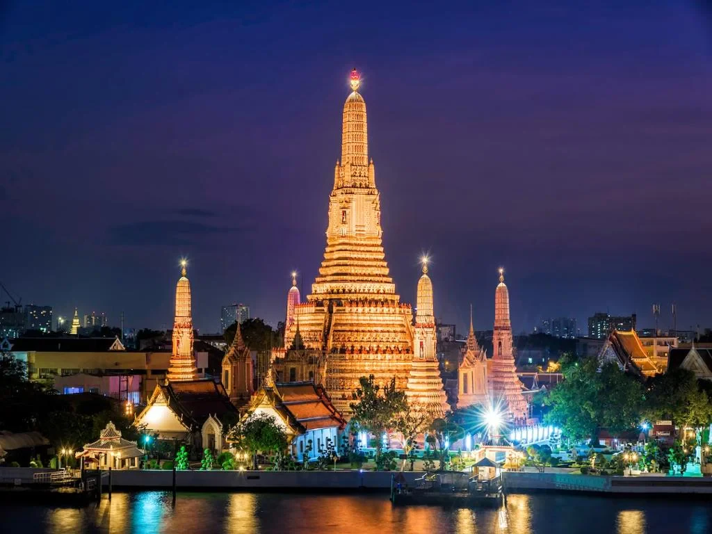 Enchanting Adventures to Wat Arun, Wat Pho and Chinatown with Tuk Tuk  - Photo 3