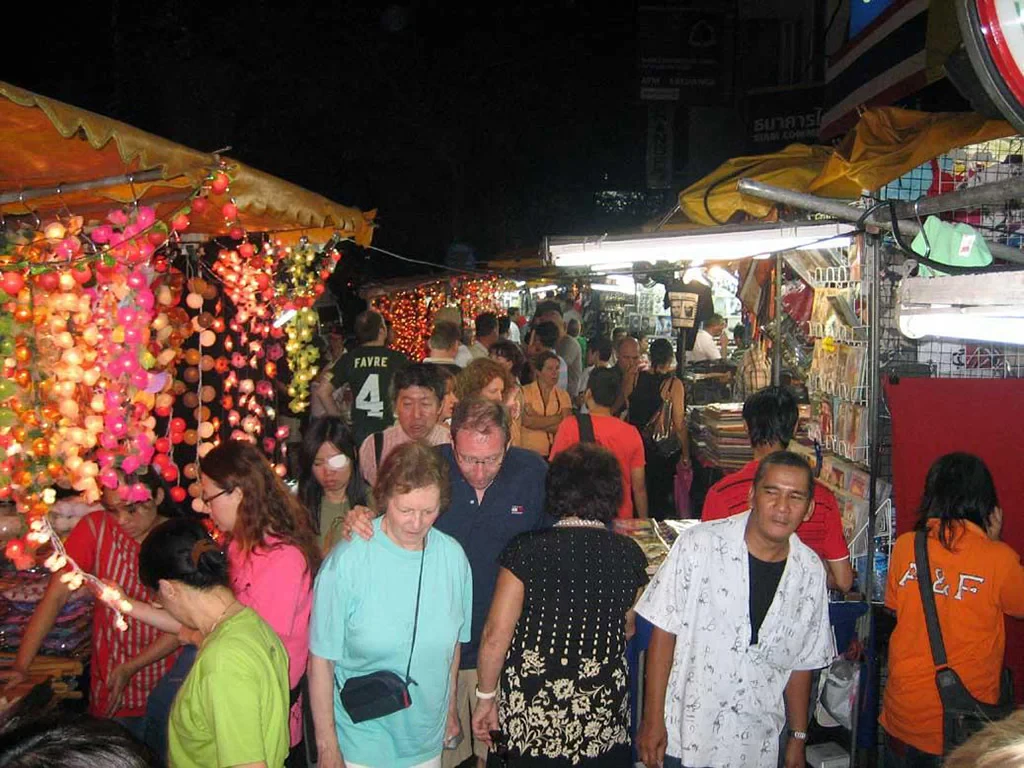 Evening flower market and Patpong - Photo 3