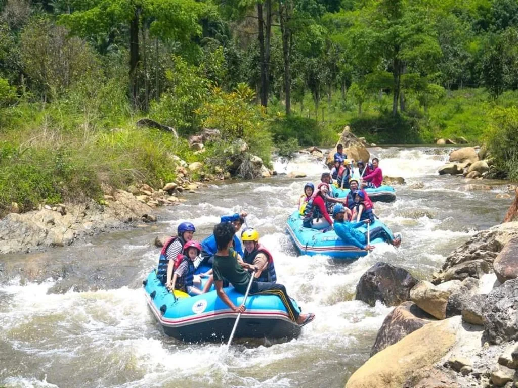 Exhilerating Rafting Experience with Waterfall Visit - Full-Day Tour - Photo 5