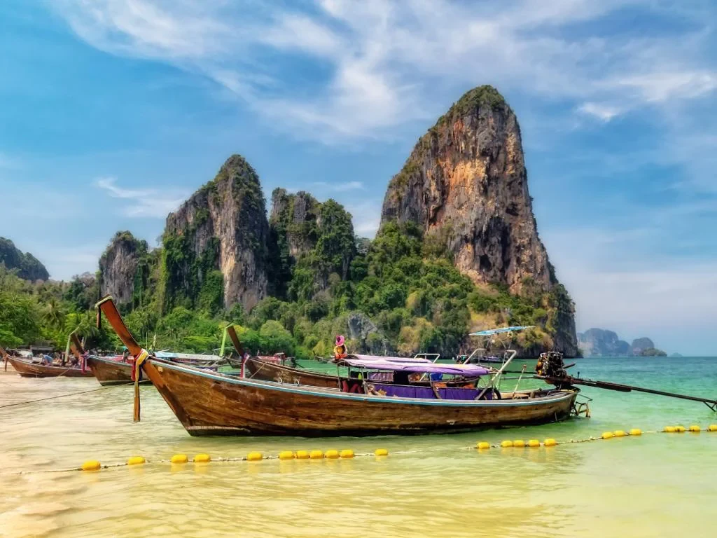 Explore - Railay Island Sunset with Plankton Point by Long tail boat