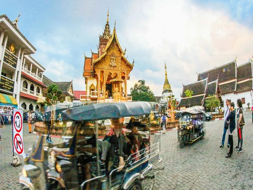 Explore the Doi Suthep Temple and Hmong Hill Tribe Village – Half-Day Tour - Photo 5