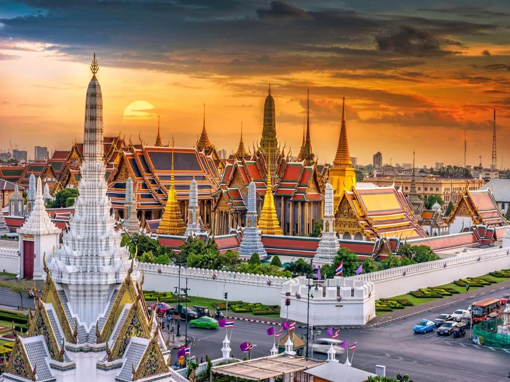 Grand Palace and Wat Phra Kaew - Walking Tour - Photo 2