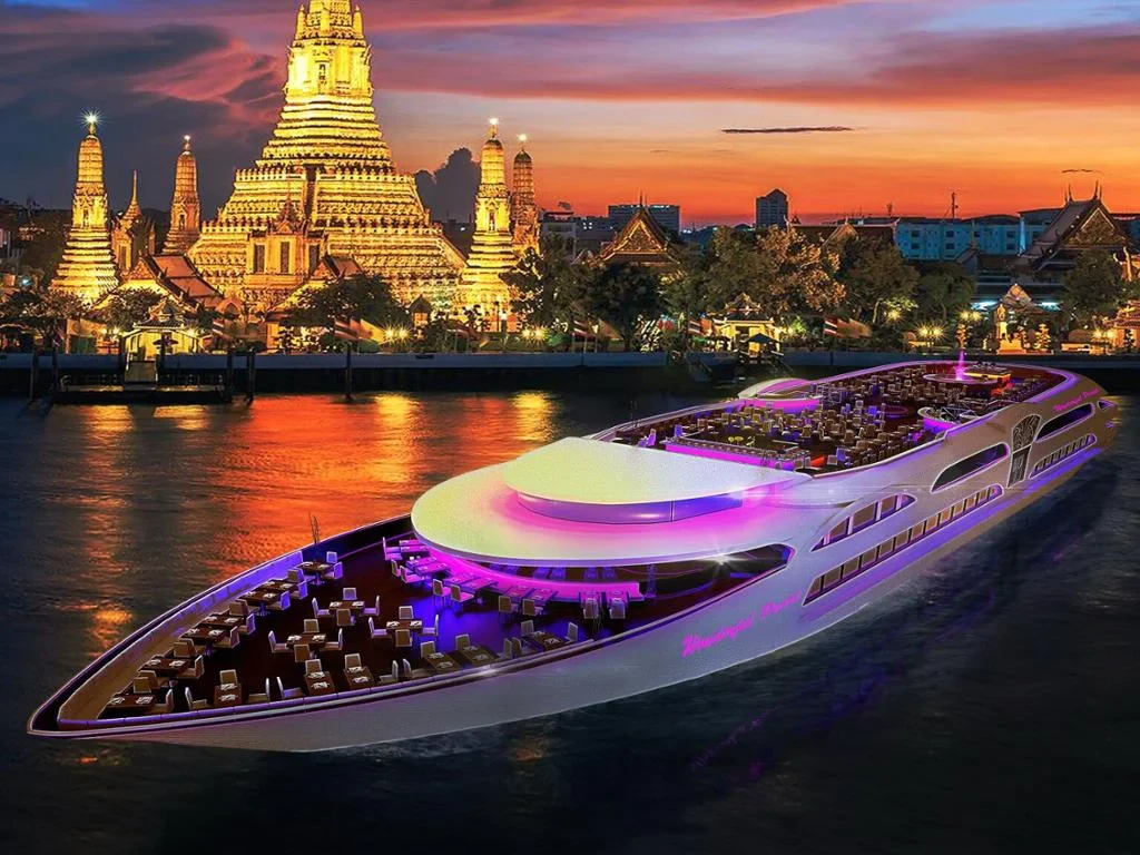 Grand Pearl Dinner Cruise over Chaohraya River