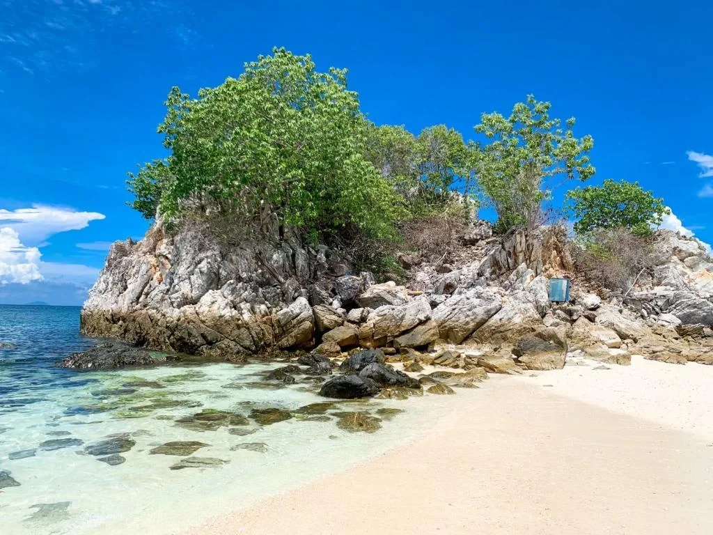 Half Day Koh Kai 3 Islands Tour by Speedboat: Kai Nui, Kai Nok and Kai Nai