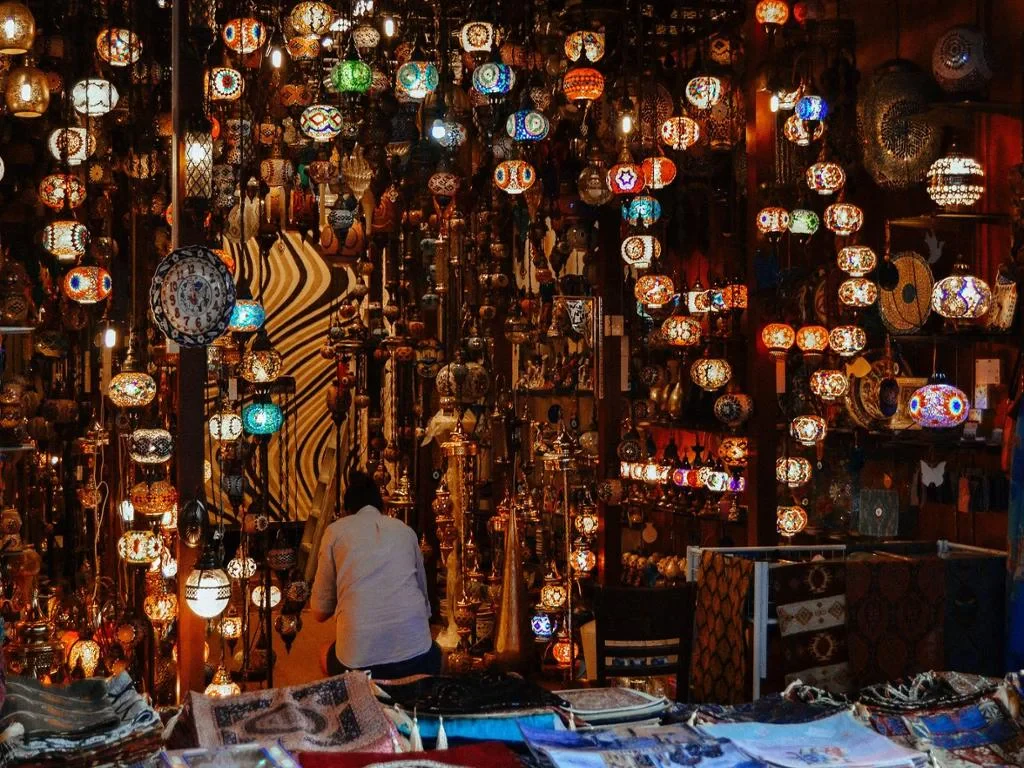 Local Night Market with One Way Transfer - Photo 2