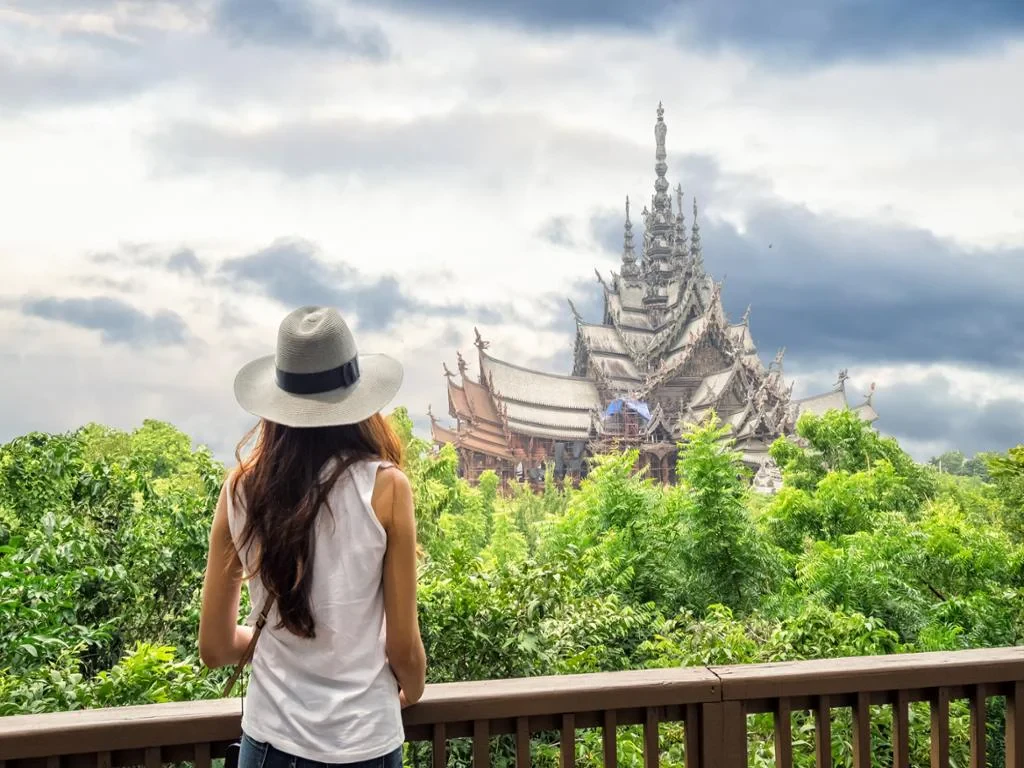 Pattaya Beach and Coral Island - Full-Day Tour