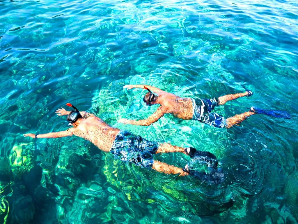 Phi Phi Island Early Bird by Speed boat - Photo 3