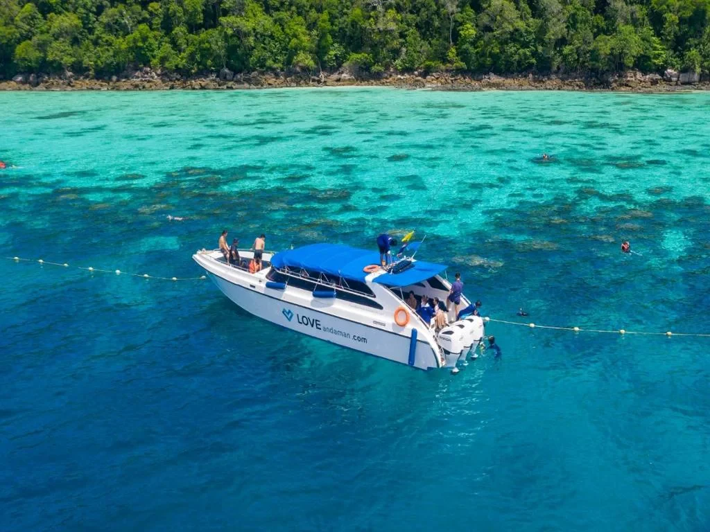 Phi Phi Islands, Pileh Lagoon, Maya Bay and Bamboo Island – Love Andaman Speedboat Tour - Photo 3