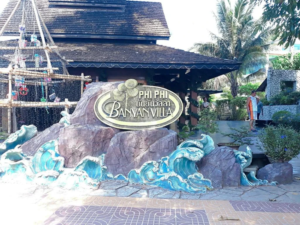 Phi Phi + Maya + Bamboo Island Tour by Speedboat - Photo 3