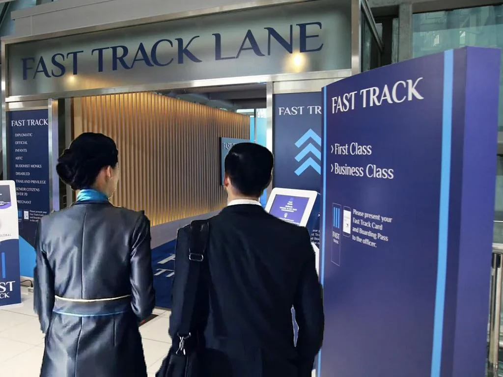 Phuket International Airport : Fast Track Immigration Service