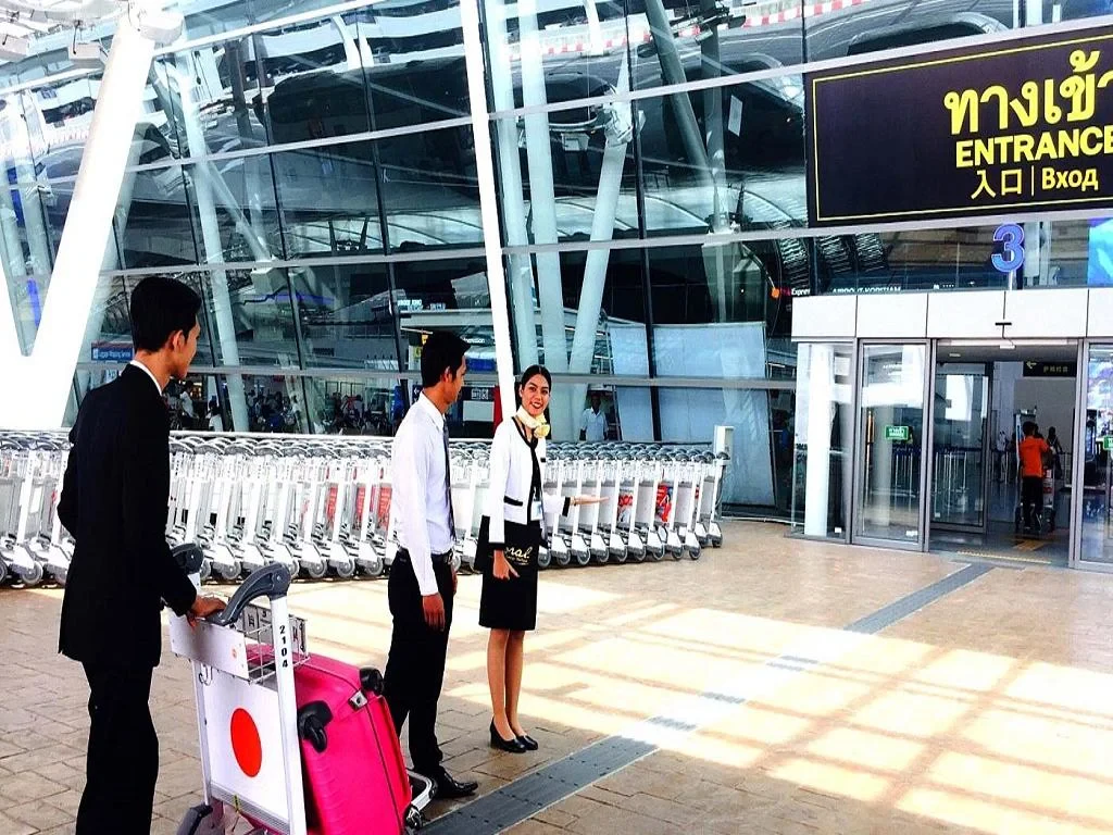 Phuket International Airport : Fast Track Immigration Service - Photo 3