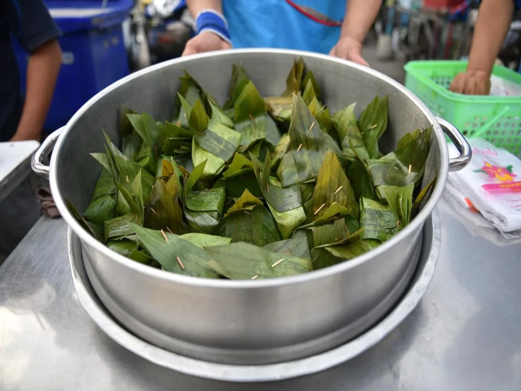 Private Phuket’s Night Food Tasting and Culture Walk - Photo 4