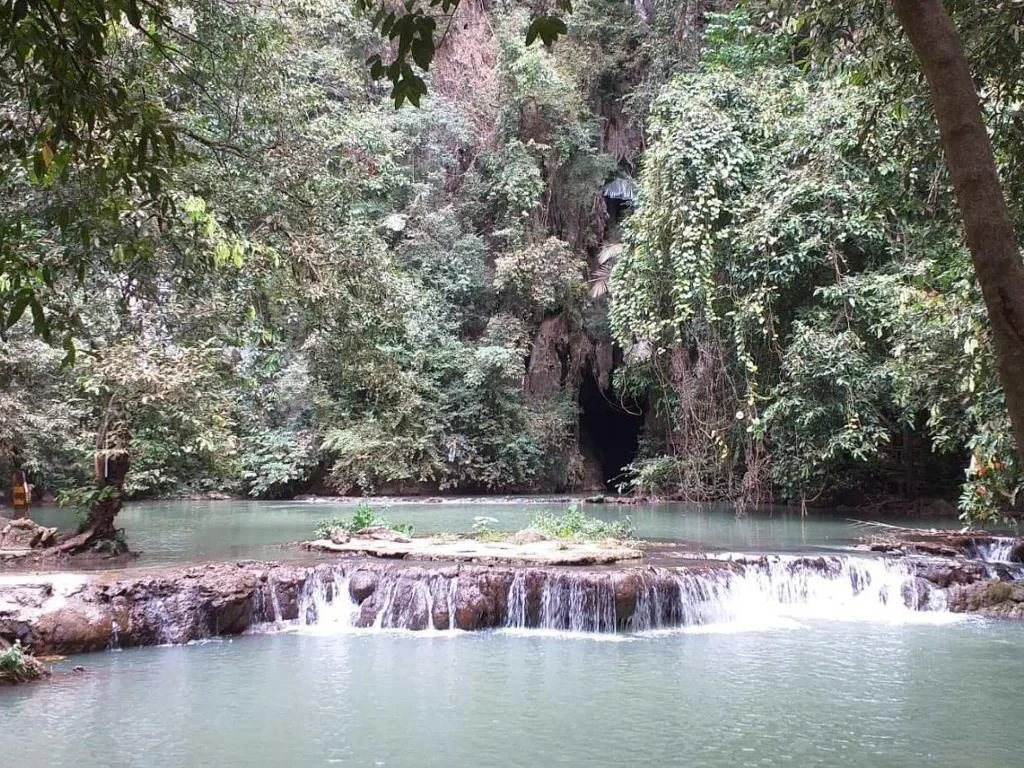 Romantic Krabi: Wat Suwankuha, Waterfall Park, Tiger Cave and Aonang Beach - Full-Day Tour - Photo 2