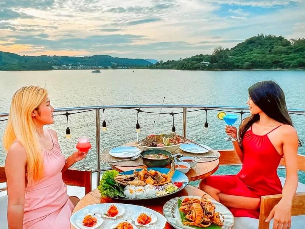 Romantic Sunset Cruise Dinner - Photo 6