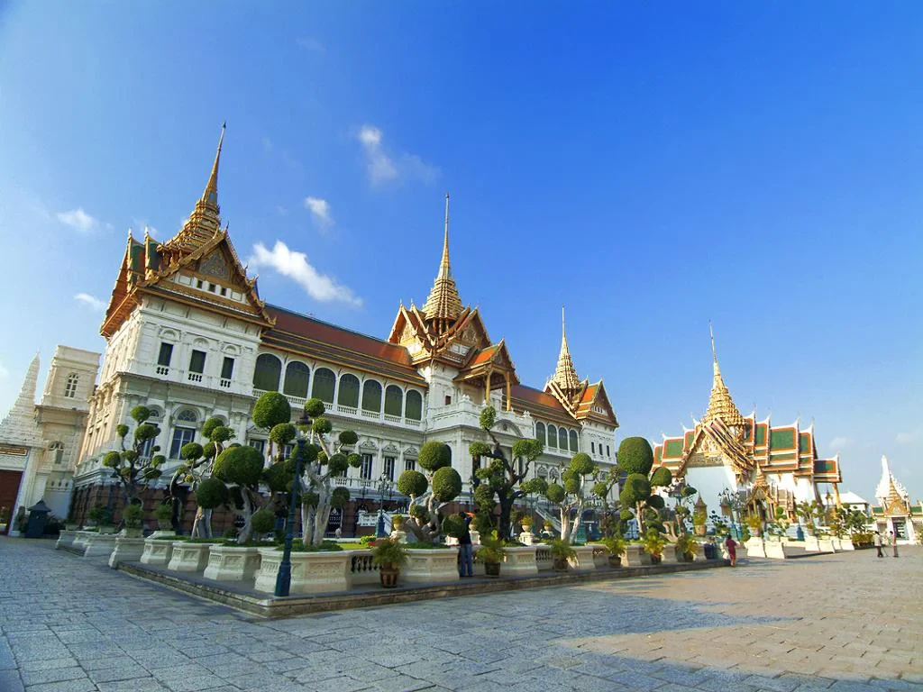 Royal Grand Palace - Photo 3