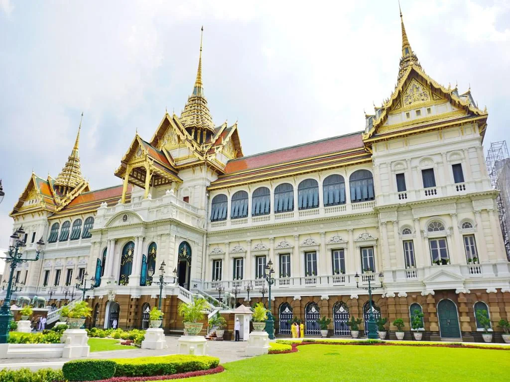 Royal Grand Palace and Bangkok Temples - Photo 2