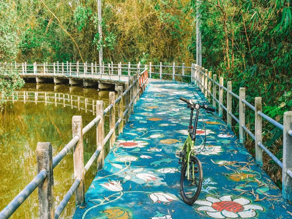 See Lungs of Bangkok with an Oasis of Green Forest and Fresh Market - Private Tour - Photo 3