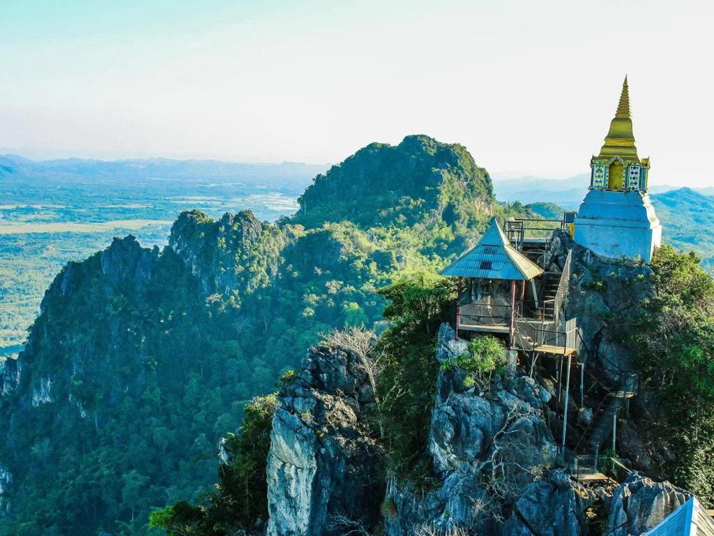 Unseen Temple in Lampang and Street Art - Photo 2