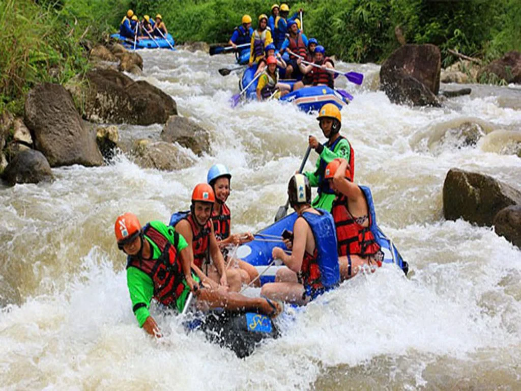 White Water Rafting - Photo 2