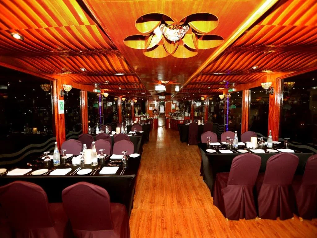 Yas Island Royal Dinner Cruise - Photo 6
