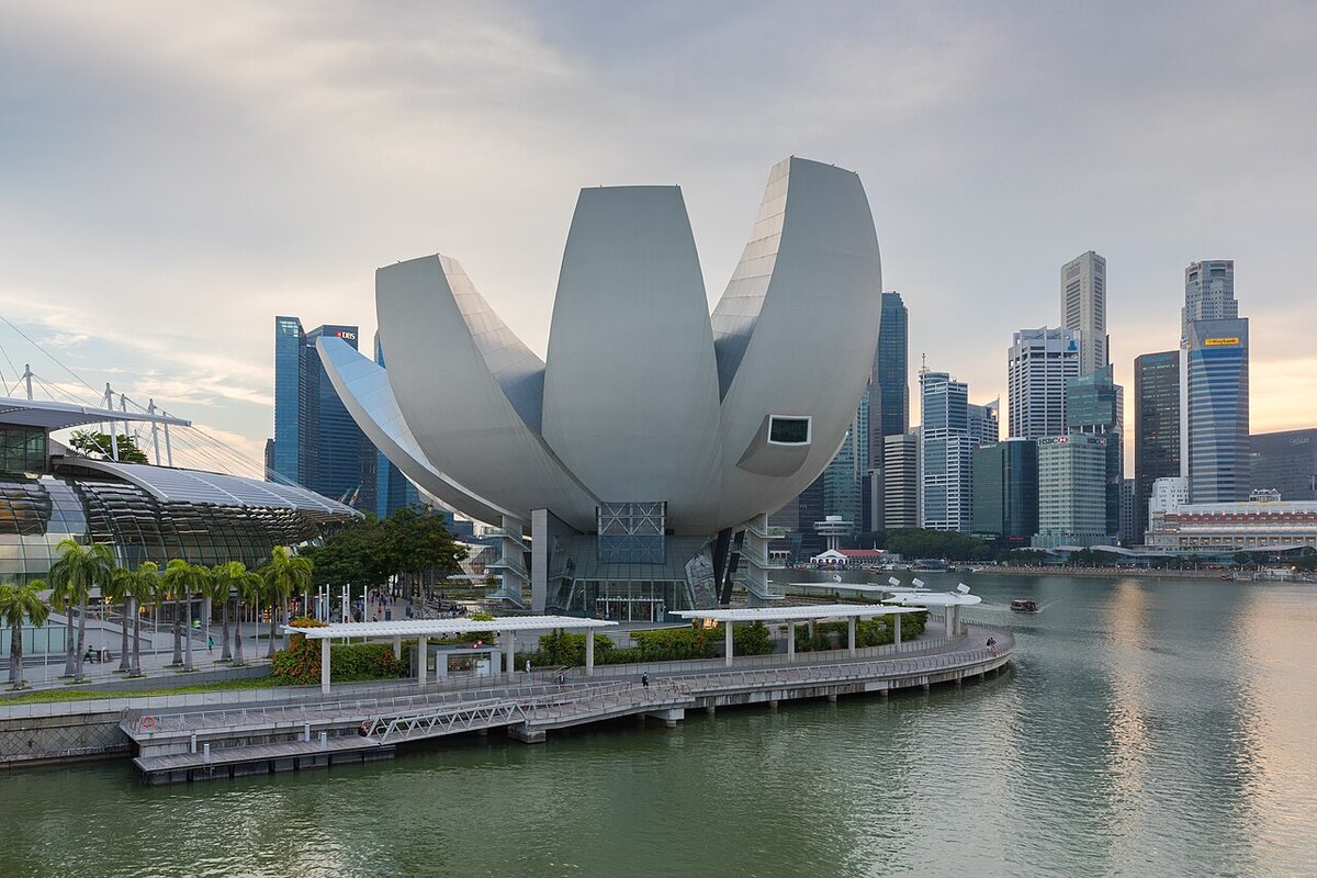 Marina Bay Sands Singapore skyline