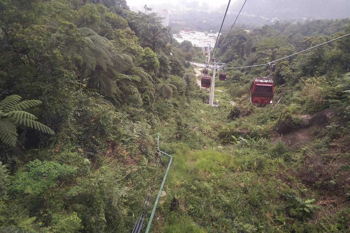 Awana Skyway Genting Highlands cable car