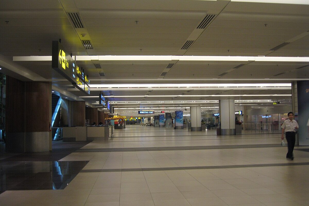 Changi Airport Singapore arrival hall