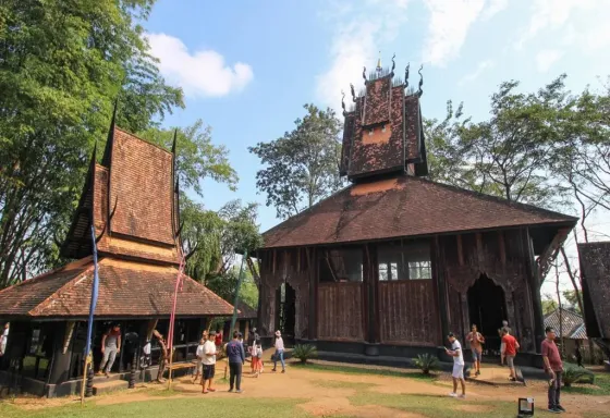 Discover Chiang Rai City - Full-Day Private Car Hire with Chauffeur