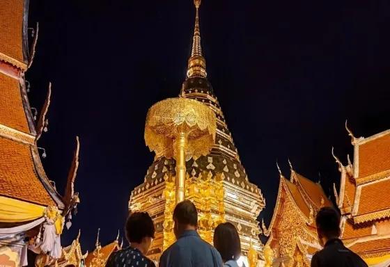 Explore Doi Suthep and Wat Pha Lat Temples with a Michelin Food Experience - Half Day Private Tour