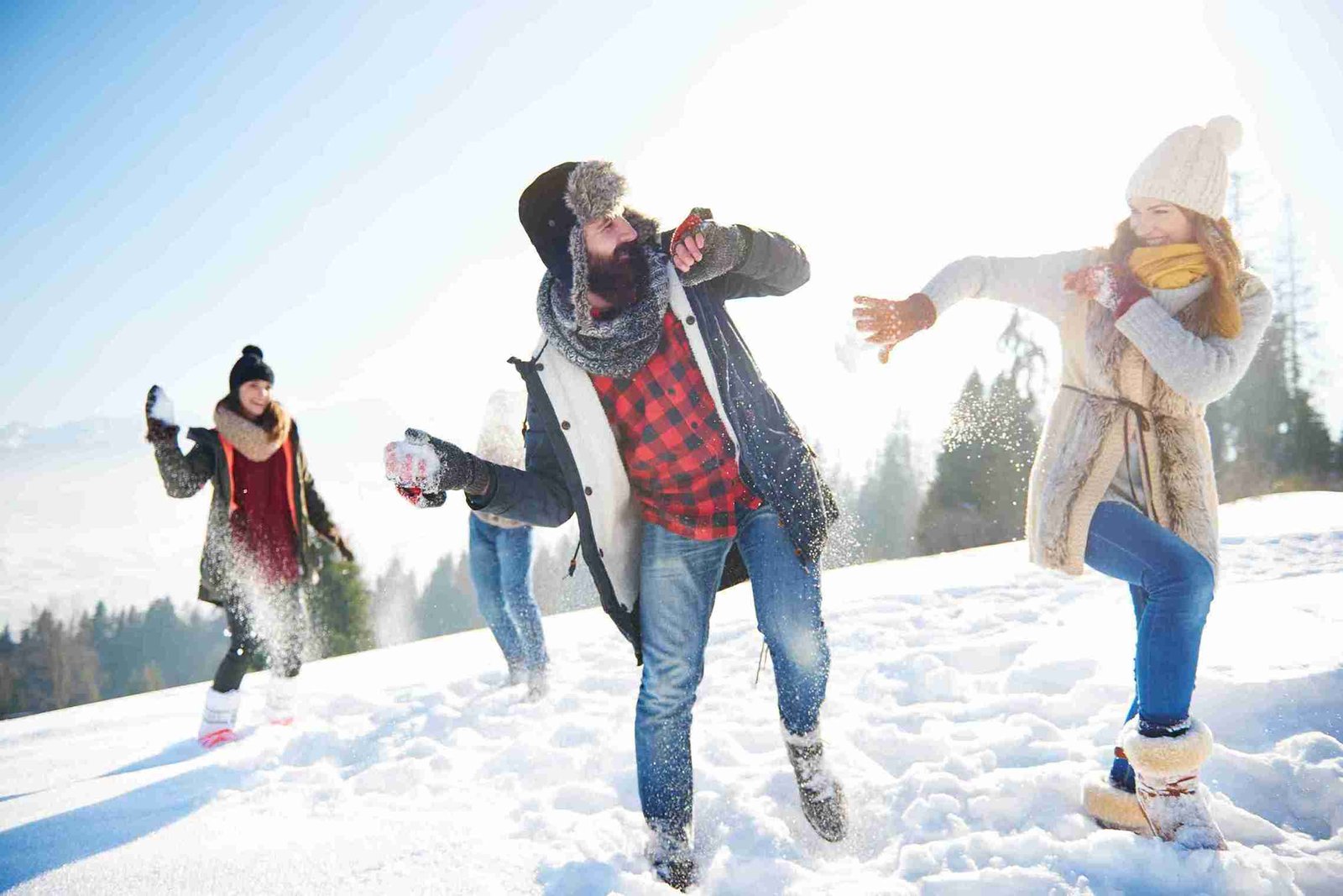 Best Winter Getaways for 2024: Warm and Cold Destinations