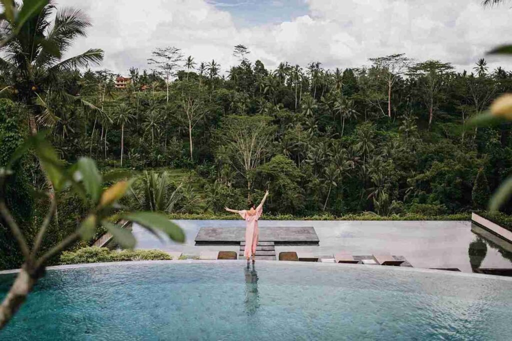 <a href="https://www.freepik.com/free-photo/portrait-from-back-female-model-pink-dress-looking-rain-forest-outdoor-shot-graceful-woman-dancing-near-pool_11367040.htm#fromView=search&page=1&position=1&uuid=417c7521-2860-421f-9d71-192afb2dbd99">Image by lookstudio on Freepik</a>